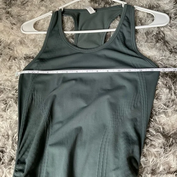 Athleta Speedlight Seamless Tank Green Size XS - Picture 6 of 7